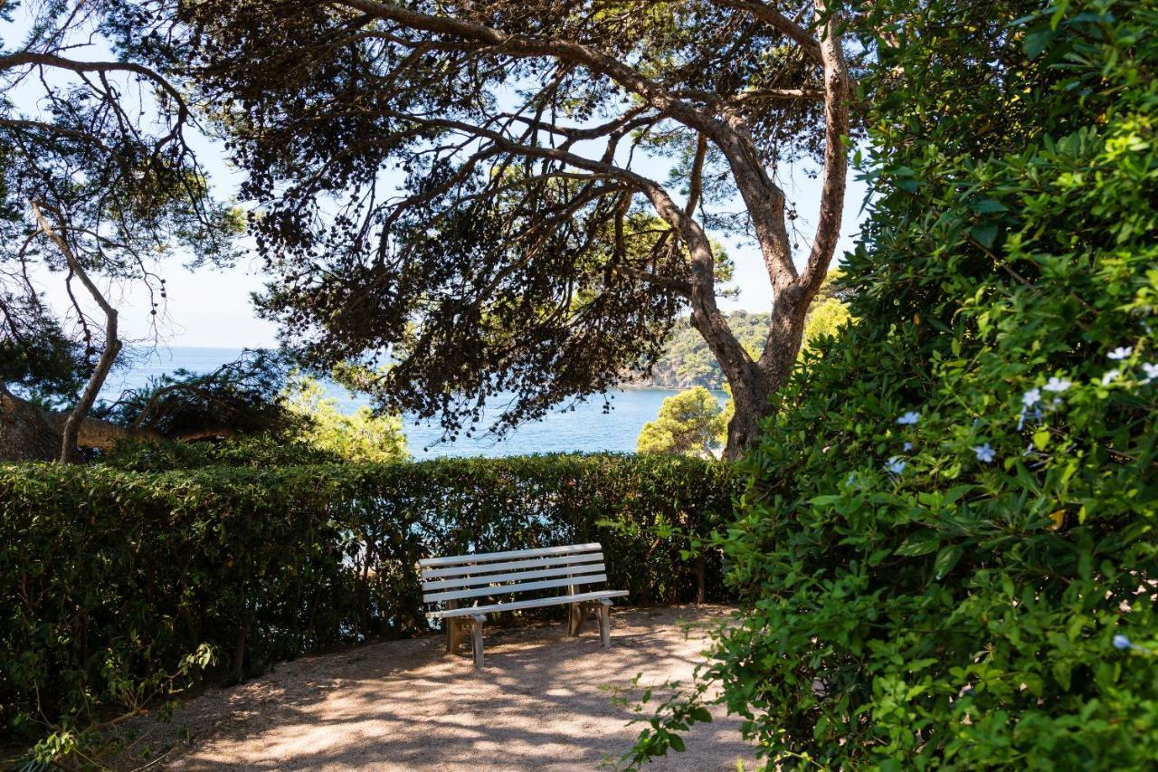 Hotel Provencal Hyeres Bagian luar foto