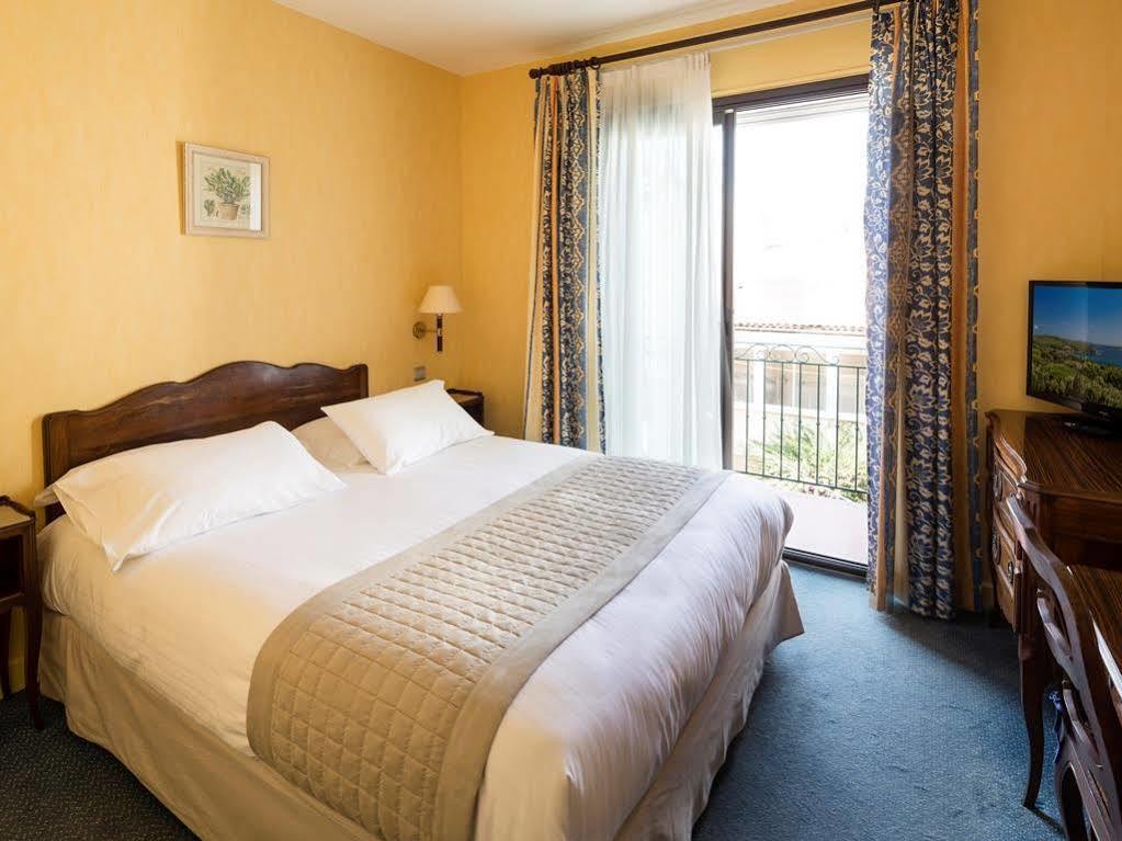 Hotel Provencal Hyeres Bagian luar foto