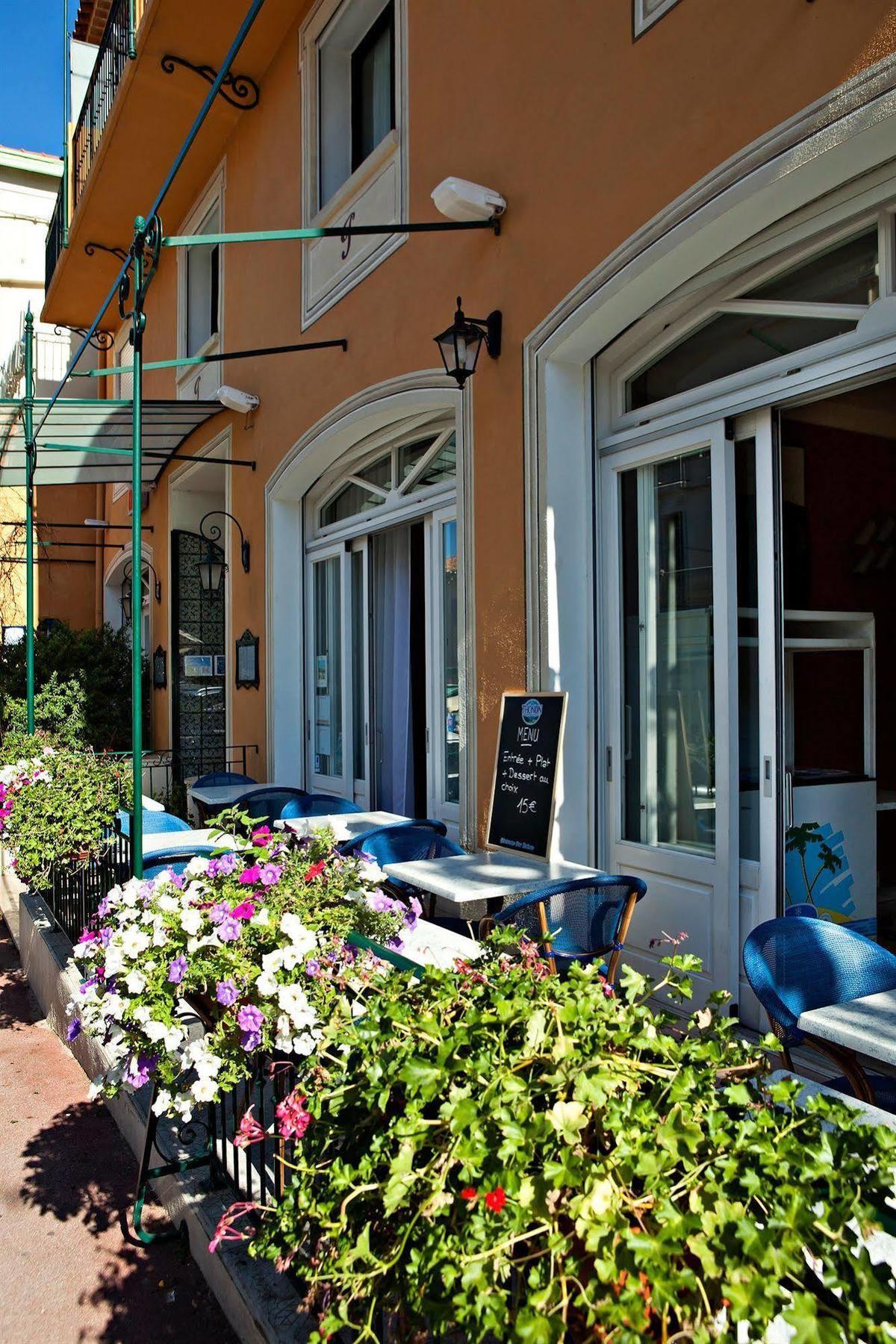 Hotel Provencal Hyeres Bagian luar foto