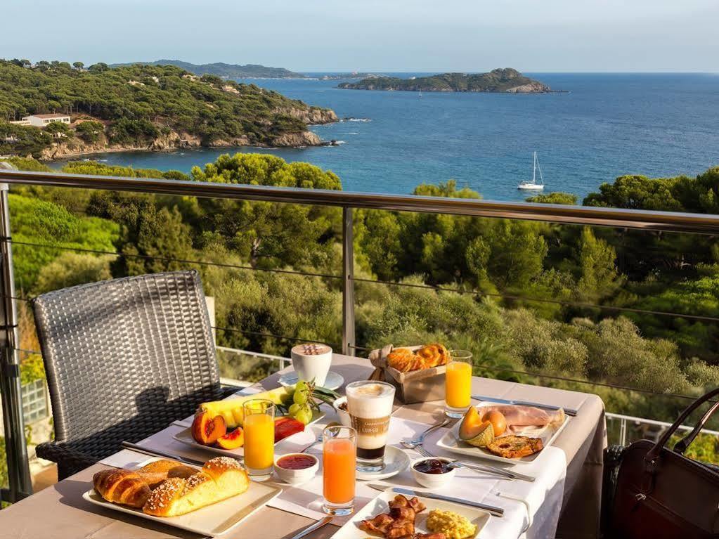 Hotel Provencal Hyeres Bagian luar foto